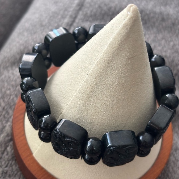 Jewelry - Mocui Jadeite Dragon Carving Bracelet
